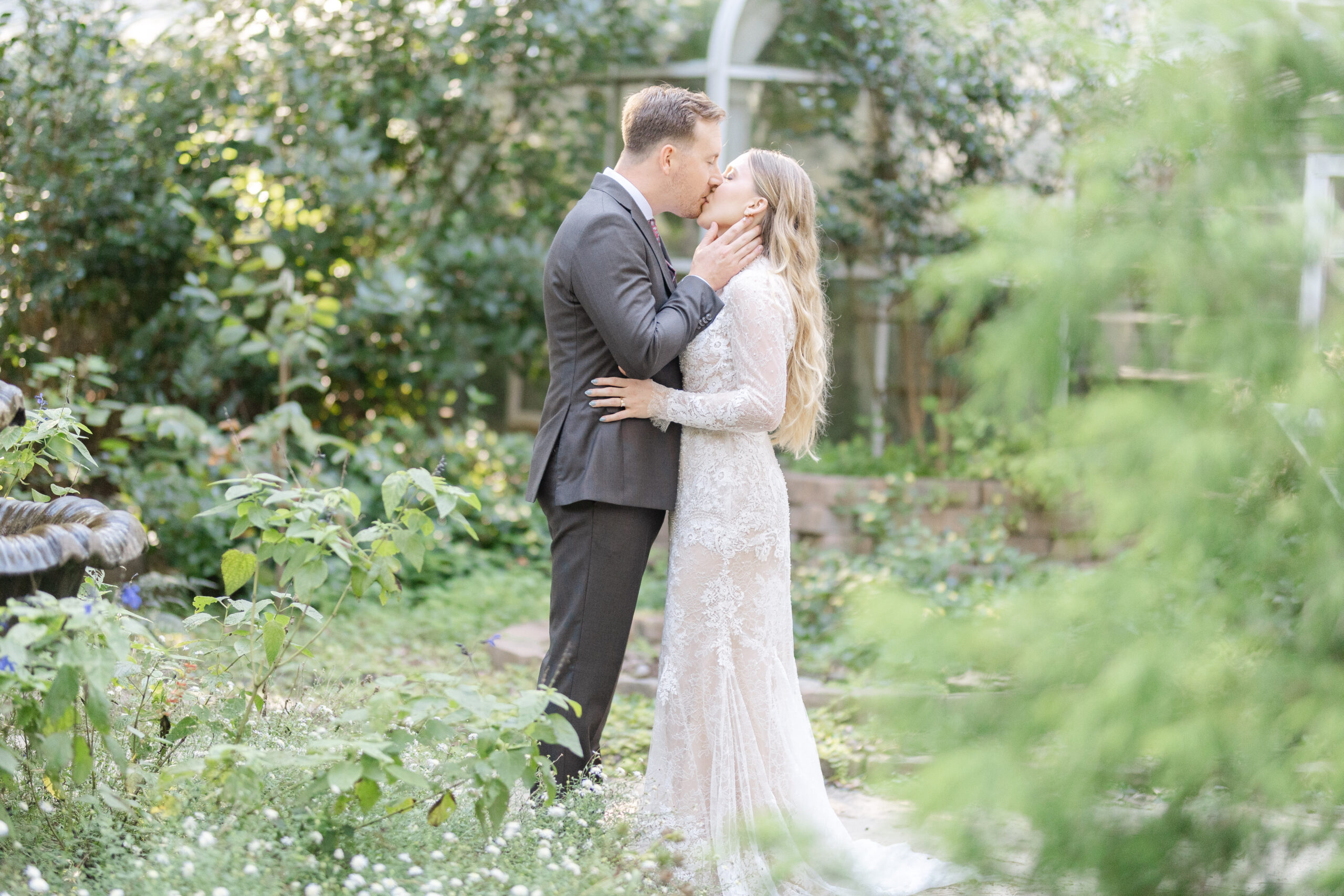 Casey & Matt’s Southern Elegant Elizabethan Gardens Wedding / Outer Banks Wedding Photographer